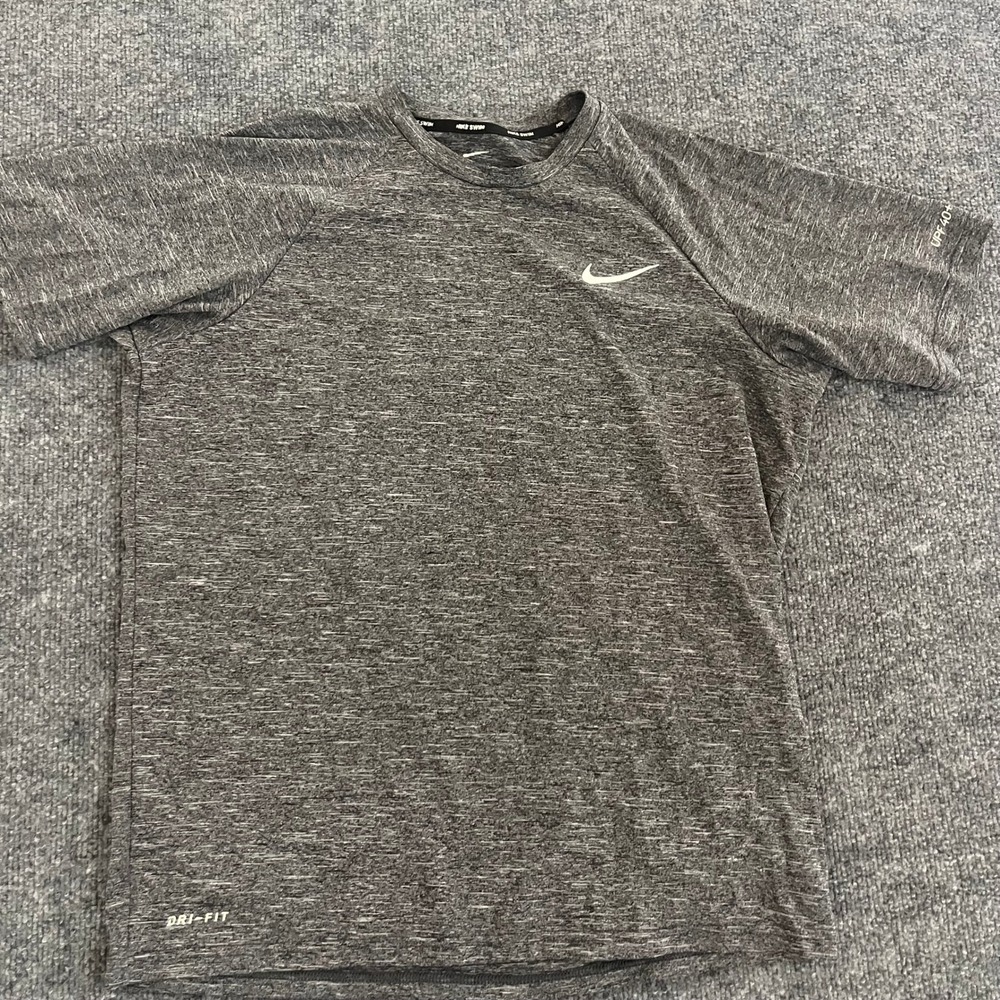 Nike Swim Shirt Mens Size M Gray Dri-Fit Rash Guard UPF Short Sleeve Athletic